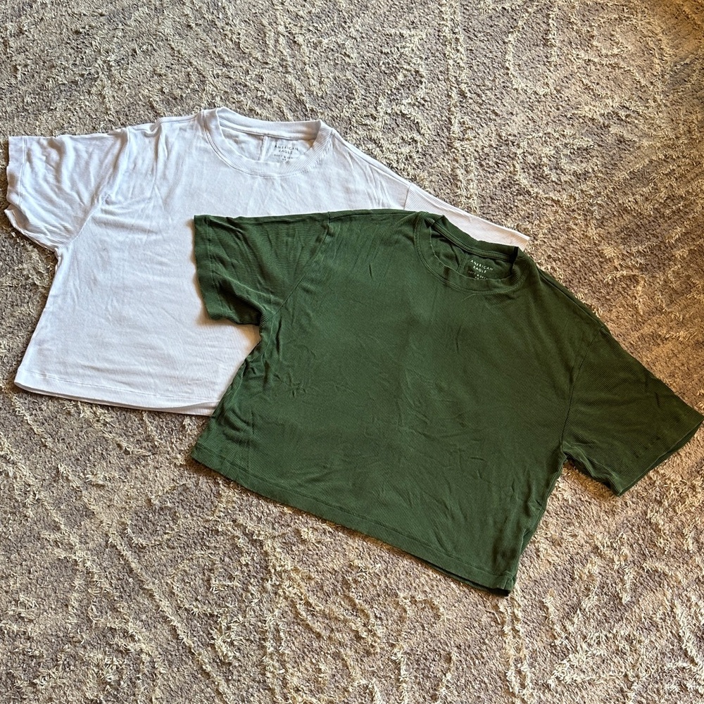 American Eagle Green and White Cropped T-Shirts